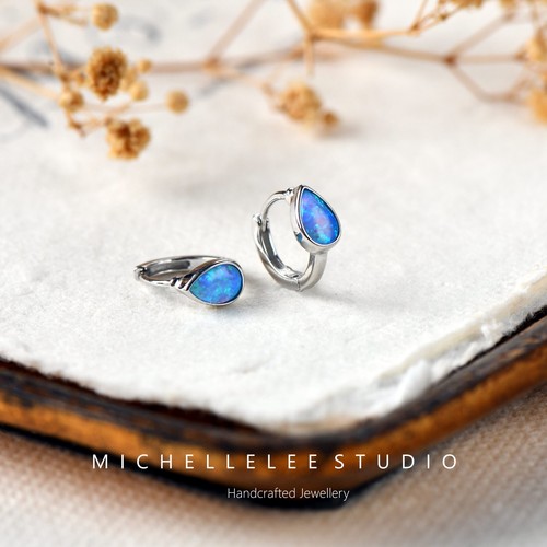 Minimalist white opal - white,
