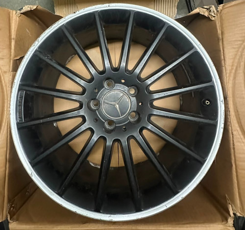 Genuine mercedes amg alloy - genuine,