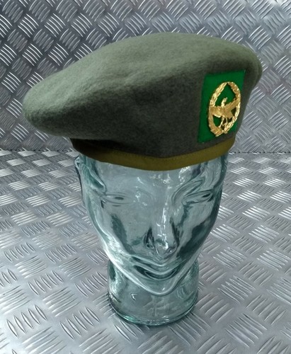 Green wool beret with - h&s,