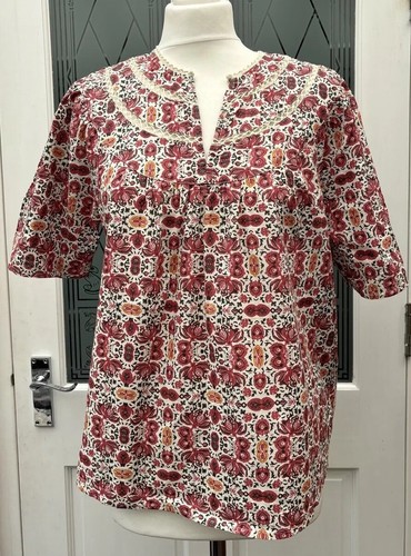 Ladies short sleeved - short,
