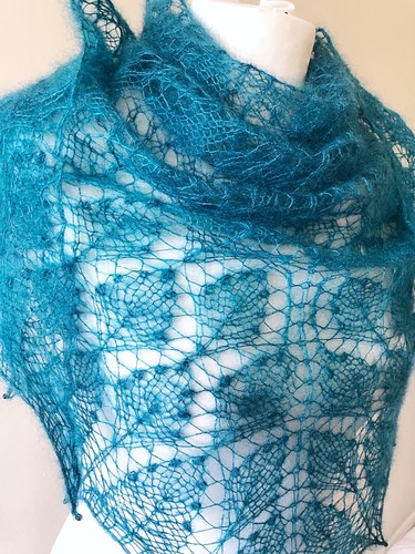 Hand knitted silk kid - hand,