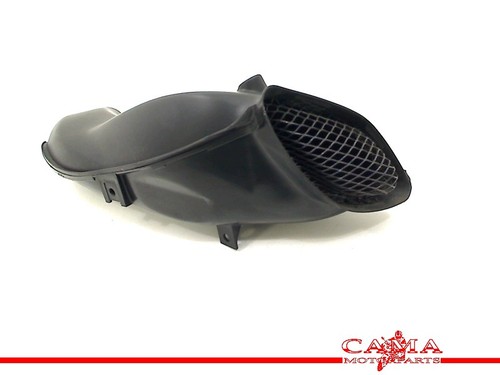 Air intake right suzuki - right,