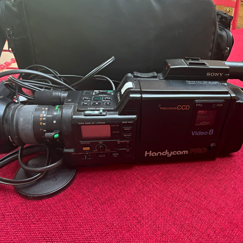 Sony handycam pro ccd - handycam,