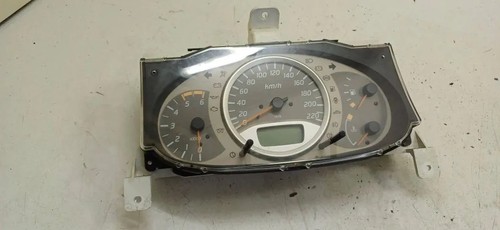 Nissan almera tino - almera, v10