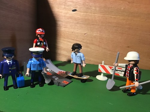Playmobil skateboarder kid - skateboarder,