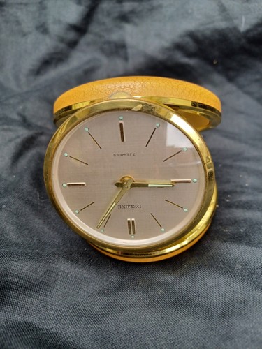 Vintage gold toned europa - gold-toned,