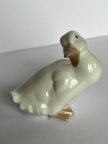 Nao lladro duck figurine - by,