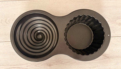 Giant cupcake baking mould