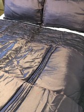 Riva bedspread set with 2