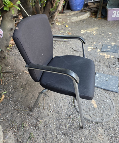 Black fabric office chair - black, with