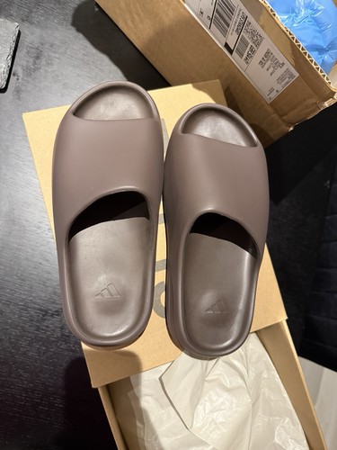 Adidas yeezy slide soot - slide,
