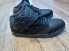 Black Nike AirWalk Skate