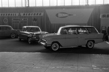Vauxhall Victor estate car and
