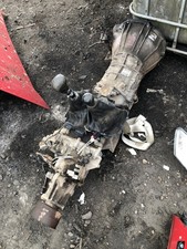 MITSUBISHI L200 MANUAL GEARBOX B40, 2015 CAR BREAKING.