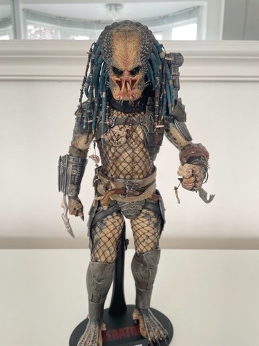 Hot toys mms233 predator ii - hot,