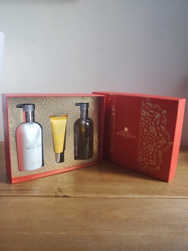 Molton brown flora - molton,