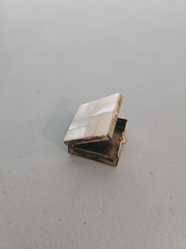 Vintage 1950s mother pearl - mother, of