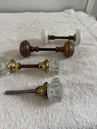 Lot vintage door - of, knobs