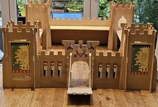 Wooden Toy Castle with Drawbridge. Includes 7 Knights, 4 horses and 1 King
