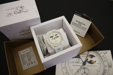 Omega Swatch SNOOPY MoonSwatch