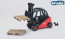 Bruder 02511 Linde Fork Lift