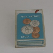 NEW MONEY SNAP PLAYING CARDS GAME  - Vintage
