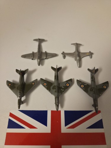 Dinky toys supermarine swift - toys,
