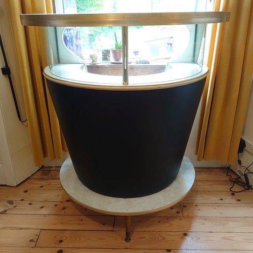 Vintage cocktail bar home - vintage,