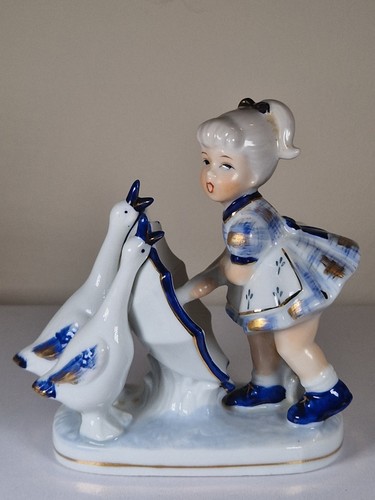 Vintage porcelain figurine - porcelain,