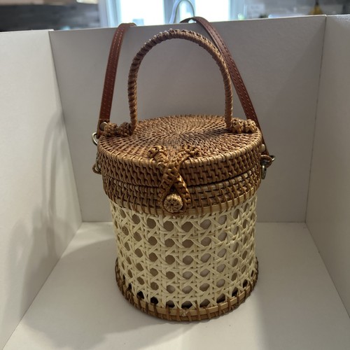 Rattan crossbody bucket - crossbody,