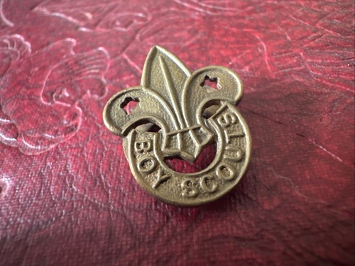 Vintage scouts brass cap badge - scouts,