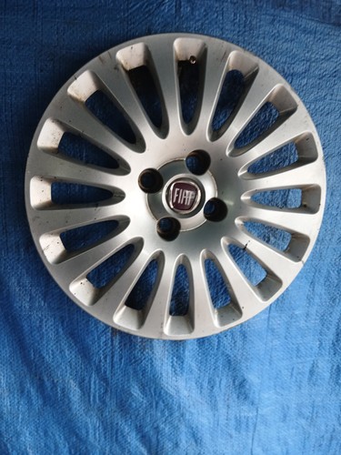 Fiat punto wheel trim - fiat,