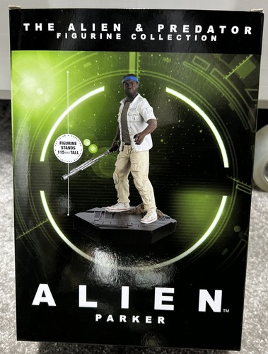 Alien parker statue - parker, the