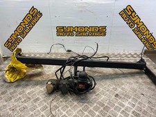 2004 NISSAN X-TRAIL TOW BAR WITH MOUNTING BOLTS