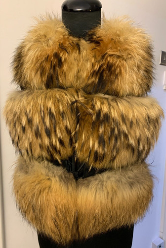Farmed ranch real fur fox - , /