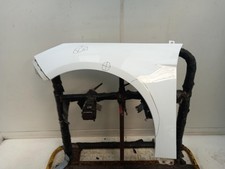 FORD FOCUS Left Front Wing N/S