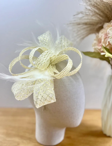 Women elegant looped wedding - looped,