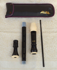 AULOS TREBLE RECORDER AND