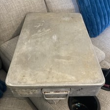 Old School Grundy Tin With Lid