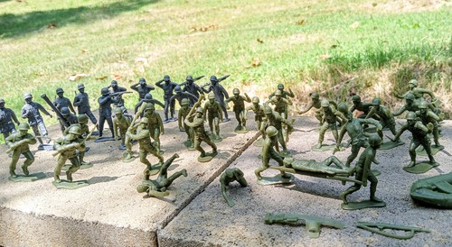 Lot vtg marx army men - lot, of