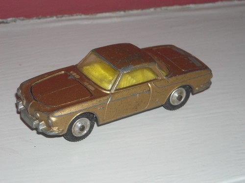Vintage corgi 239 - corgi, gold