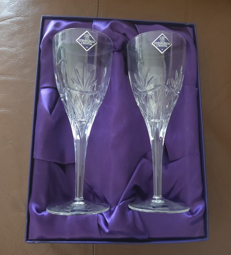 Pair edinburgh crystal - of,