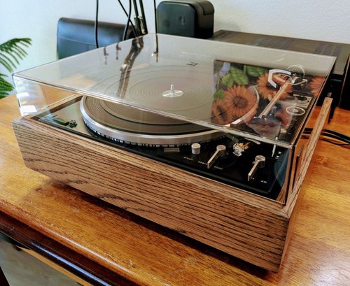 Dual turntable plinth - plinth,