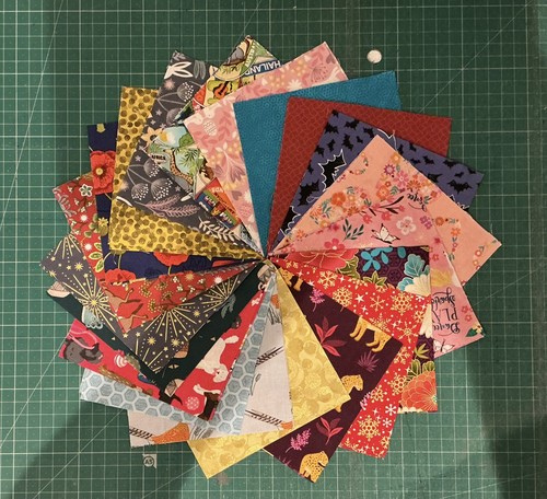 Charm pack 40 squares - pack,