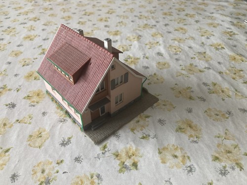 Faller oo house - ho,