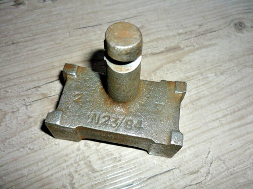 Quick release vice - release, half