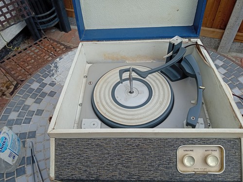560 monarch record - record, player