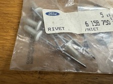 6 158 750 Ford Escort Series