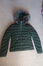 SUPERDRY Girls Size 10 (Small) Olive Green Puffy Winter Coat With Fluffy Hood.