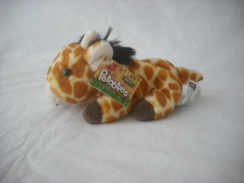 Bnwt russ petooties giraffe - bnwt,